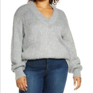 BP. Fuzzy V-Neck Women's Tunic Sweater Light Gray